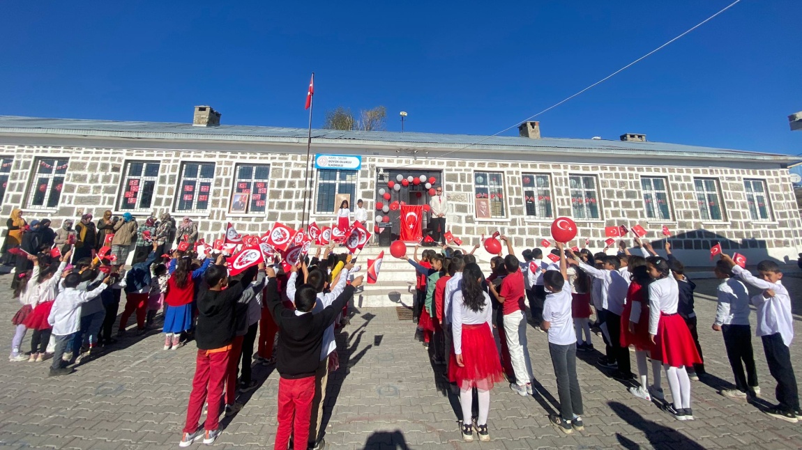 29 Ekim Cumhuriyet Bayramı Okulumuzda Çoşkuyla Kutlandı